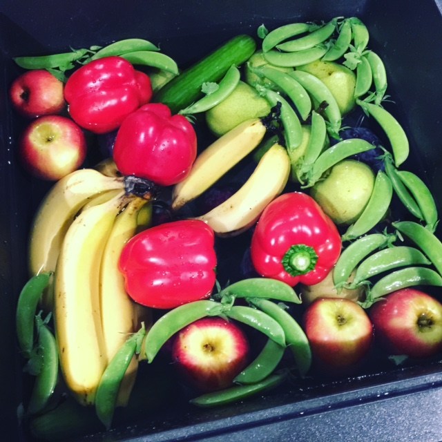 WA-fruit-veg-farmers-market-on-manning