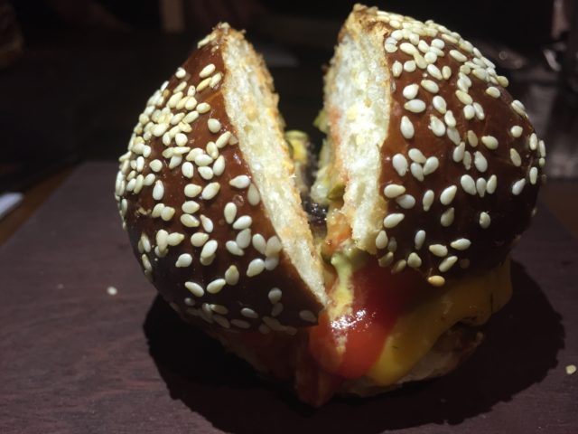 Park_and_Vine_cheeseburger